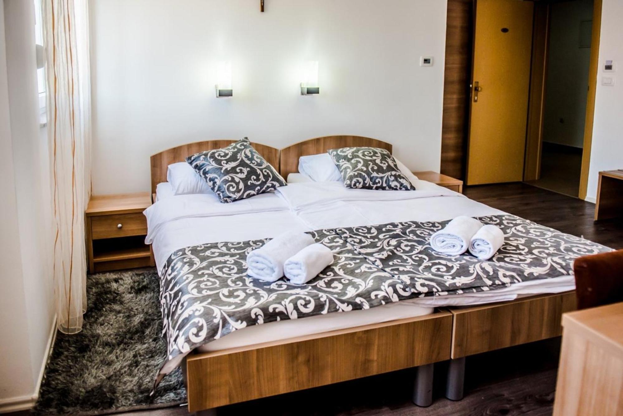 Hotel Villa Monako Međugorje Oda fotoğraf